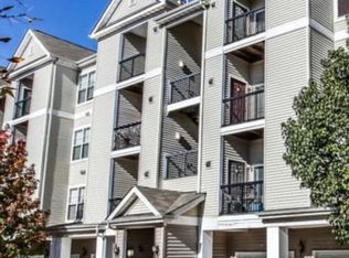 5111 Travis Edward Way APT F, Centreville, VA