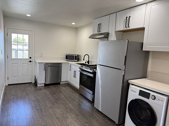 5th image of 229 S Norma St