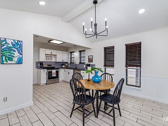 5th image of 3921 High Meadow Dr