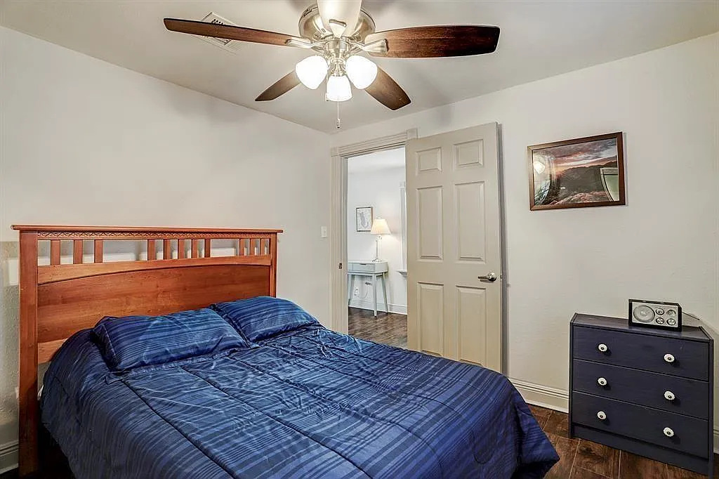 1 bed, 1.0 bath, $1,325 — Photo 4