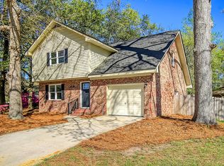 201 Glebe Rd, Summerville, SC 29485