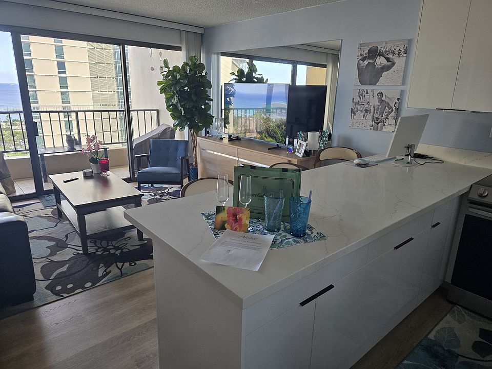 1st image of 2140 Kuhio Ave #Penthouse 2506-1