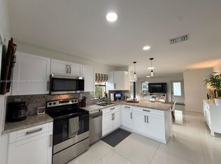 6916 SW 127th Ct, Miami, FL 33183