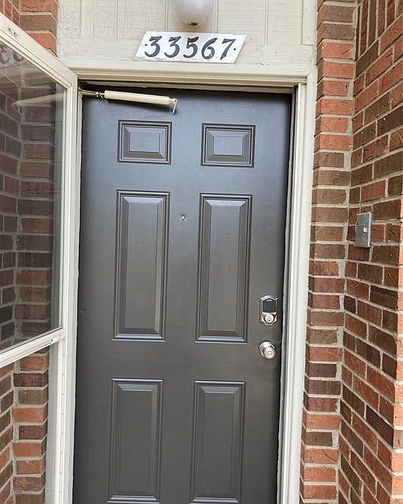 1st image of 33567 Pondview Cir