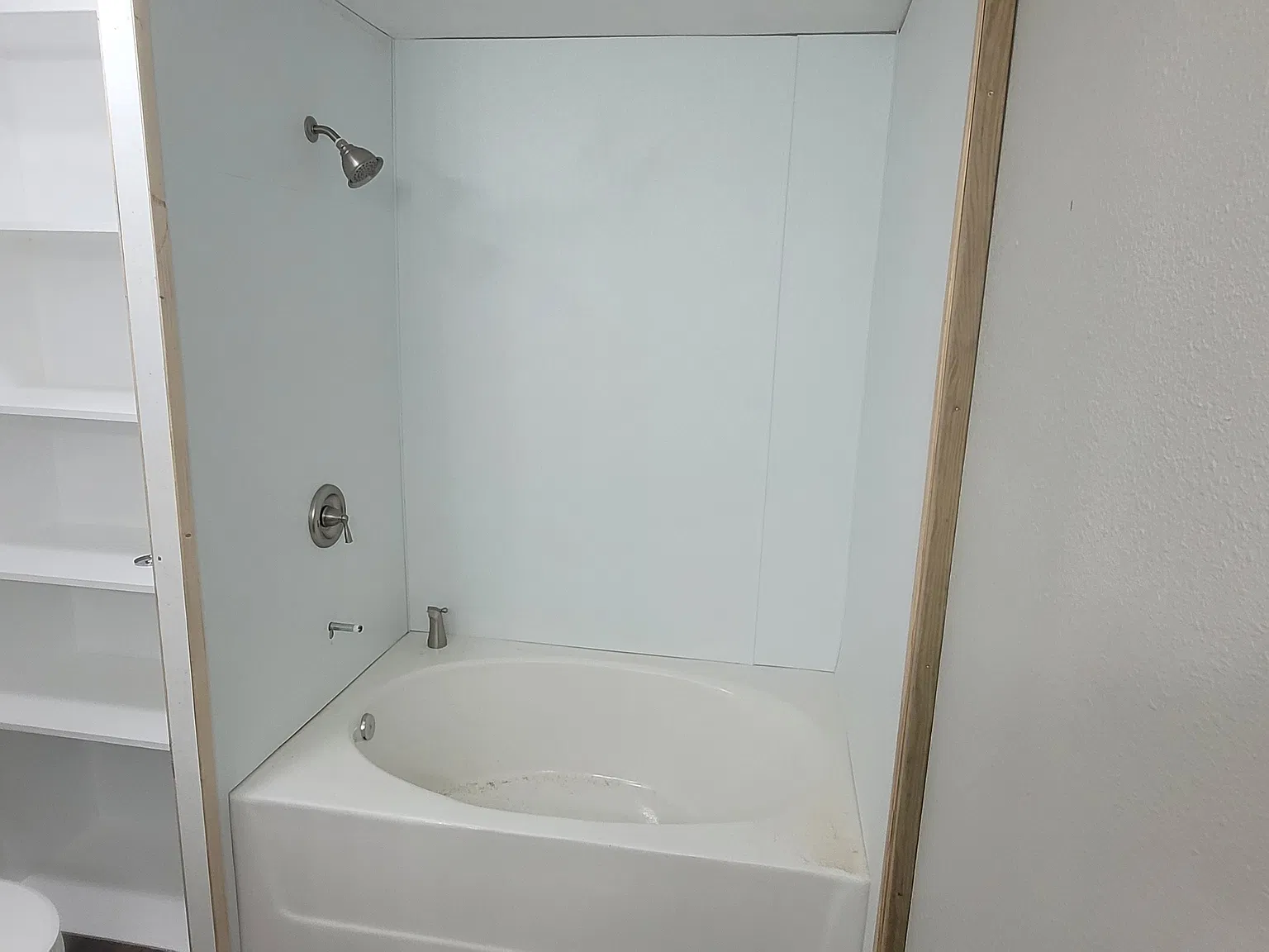 3 bed, 1624 sqft, $1,600 — Photo 2