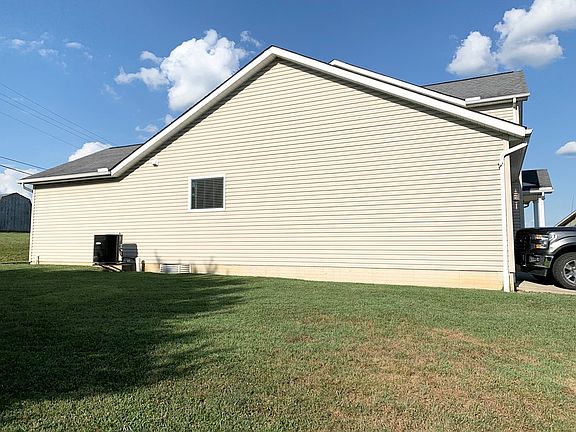 3rd image of 61 Kassandra Ct