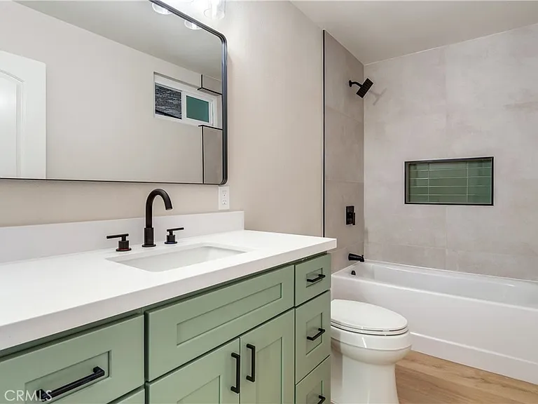 11119 Poplar St #D — Photo 22