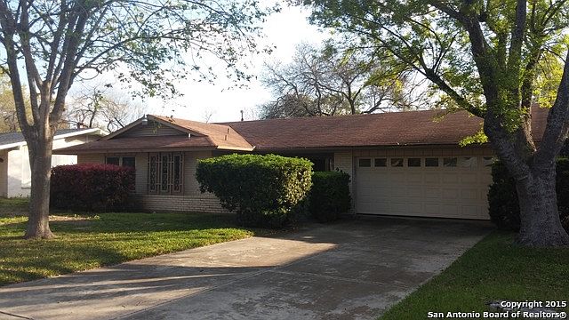 1st image of 9811 Greentree Dr