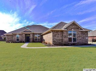 18 Holly Park Blvd, Huntsville, AL 35824