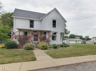 220 SW 2nd St, Hopedale, IL