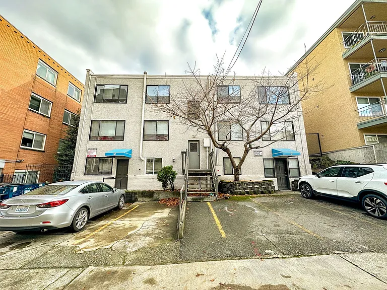5241 15th Ave NE — Photo 24