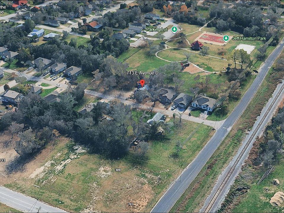 1st image of 713 E Ave E