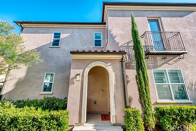 3 bed, 1511 sqft, $3,875 — Photo 3