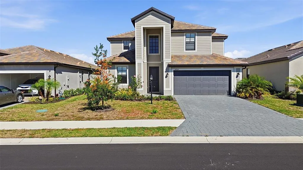 5 bed, 3.0 bath, 3257 sqft, $4,800 — Photo 4