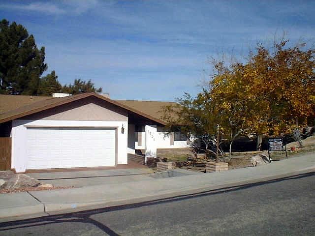 1st image of 1720 W VISTA Drive