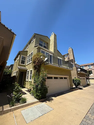 1472 Merrill Pl Photo 1