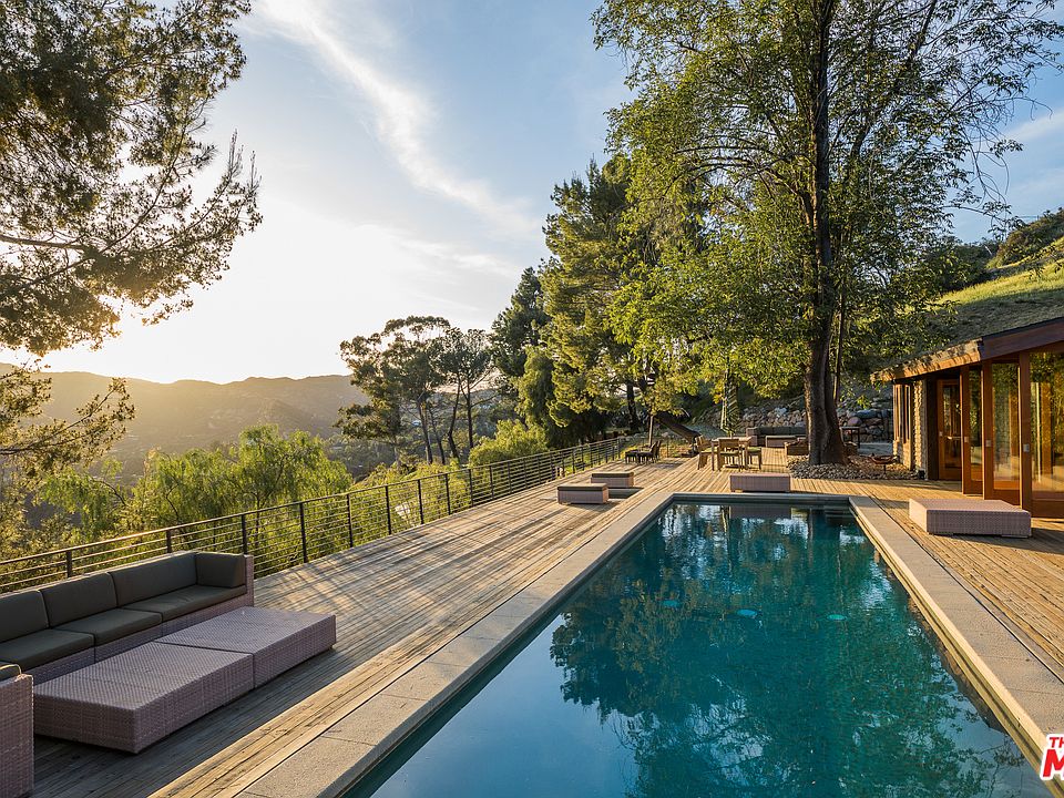1st image of 2096 Topanga Skyline Dr