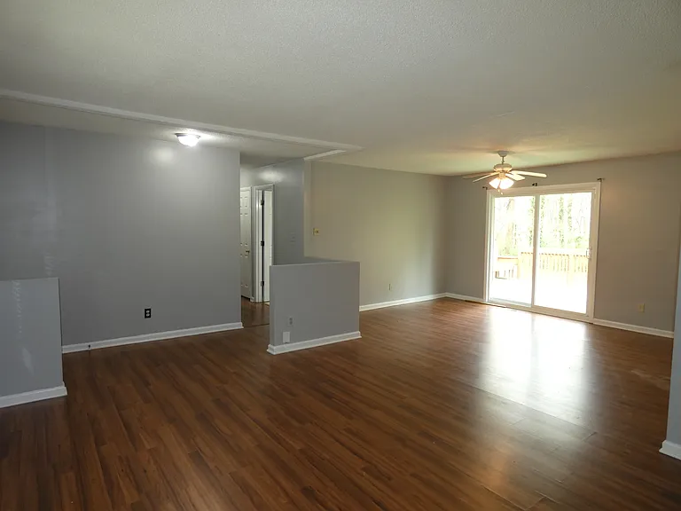 5800 Meadowbrook Rd — Photo 4