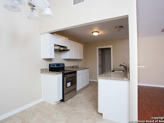 2nd image of 1323 Bay Horse Dr
