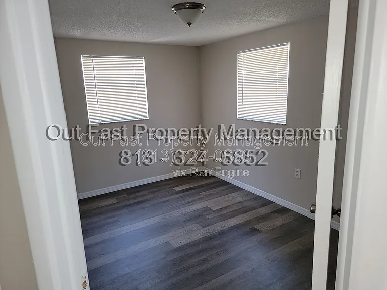 8400 Sunnydale Dr — Photo 12