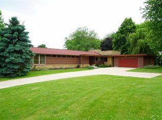 N7669 Indian Hls, Beaver Dam, WI 53916