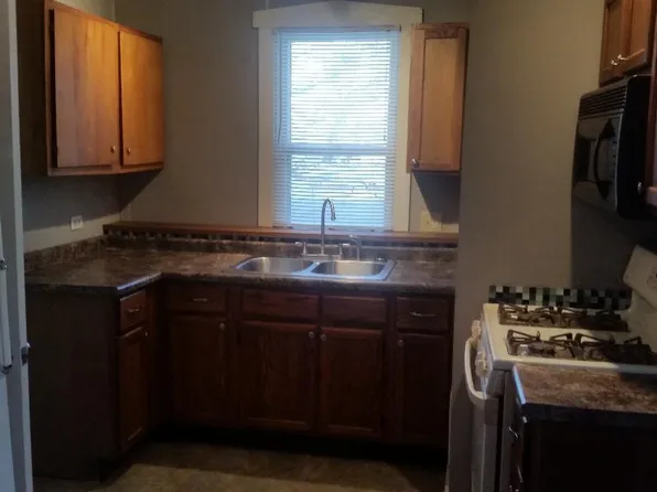 100 Lincoln Ave, Fox River Grove, IL 60021