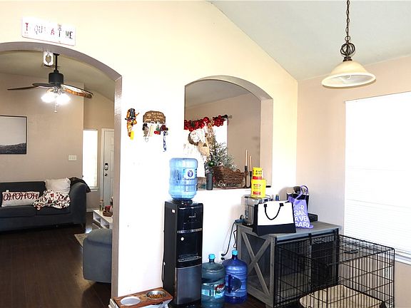 4th image of 1068 Windmeadows Dr