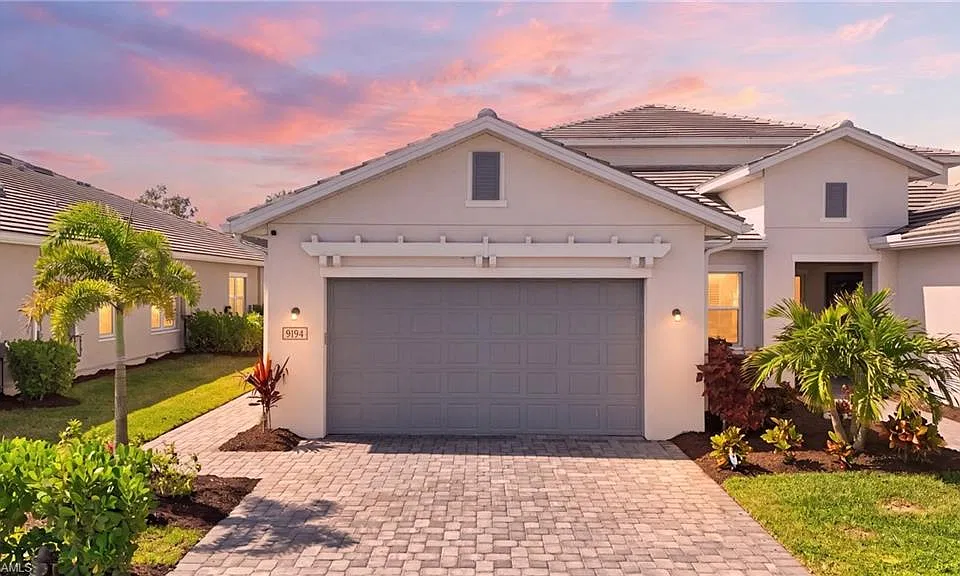 9194 Cayman Dr