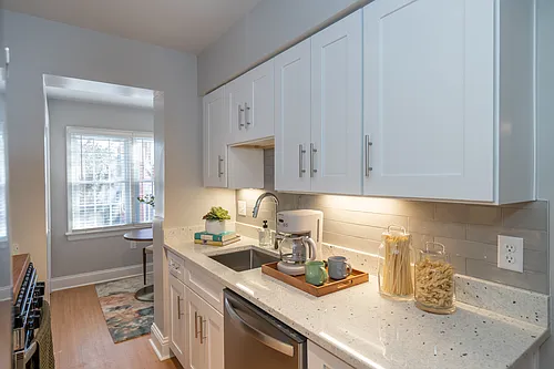 Malvern Manor Apartments Photo 1
