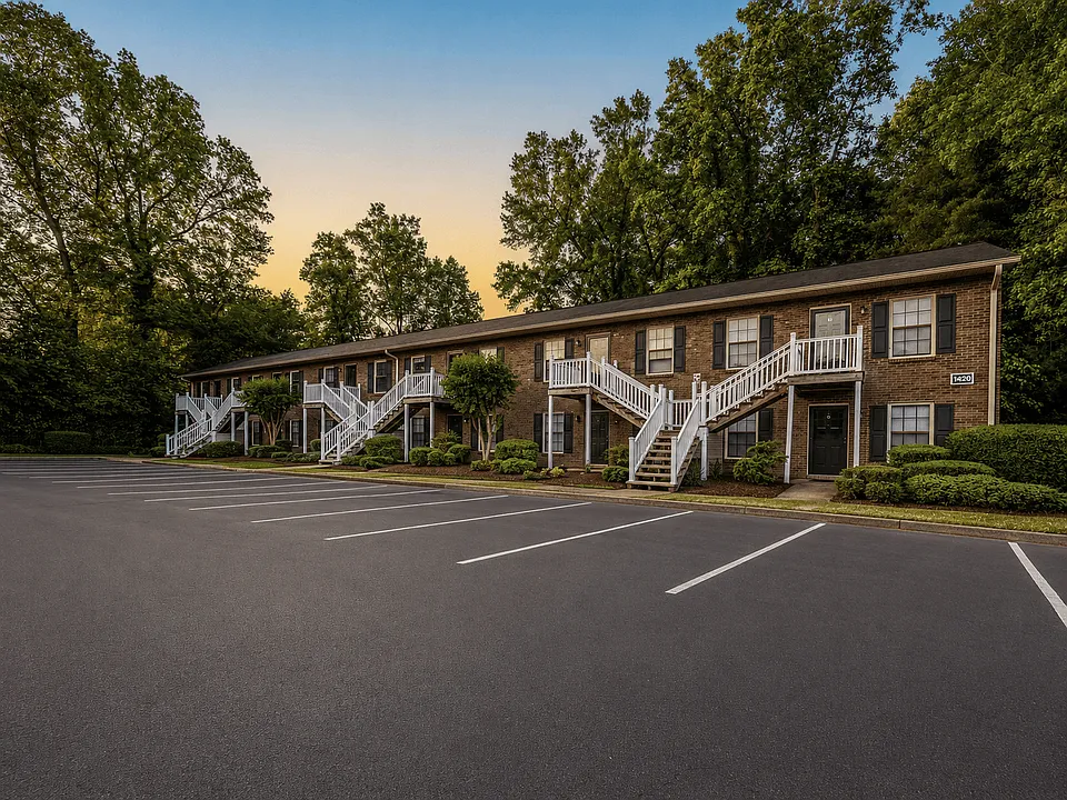 Foxcreek Apartments