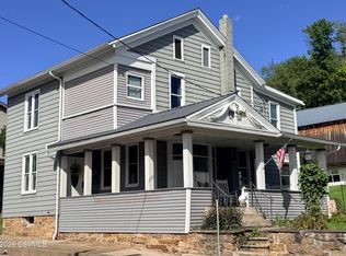 132 W Market St, Middleburg, PA 17842