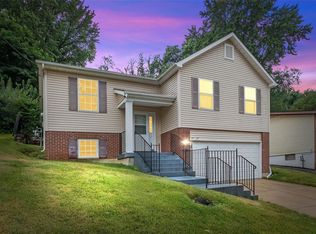 210 Ruggles Rd, Saint Louis, MO 63135