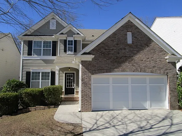 5 bed, 3.5 bath, 2750 sqft, $2,690 — Photo 1