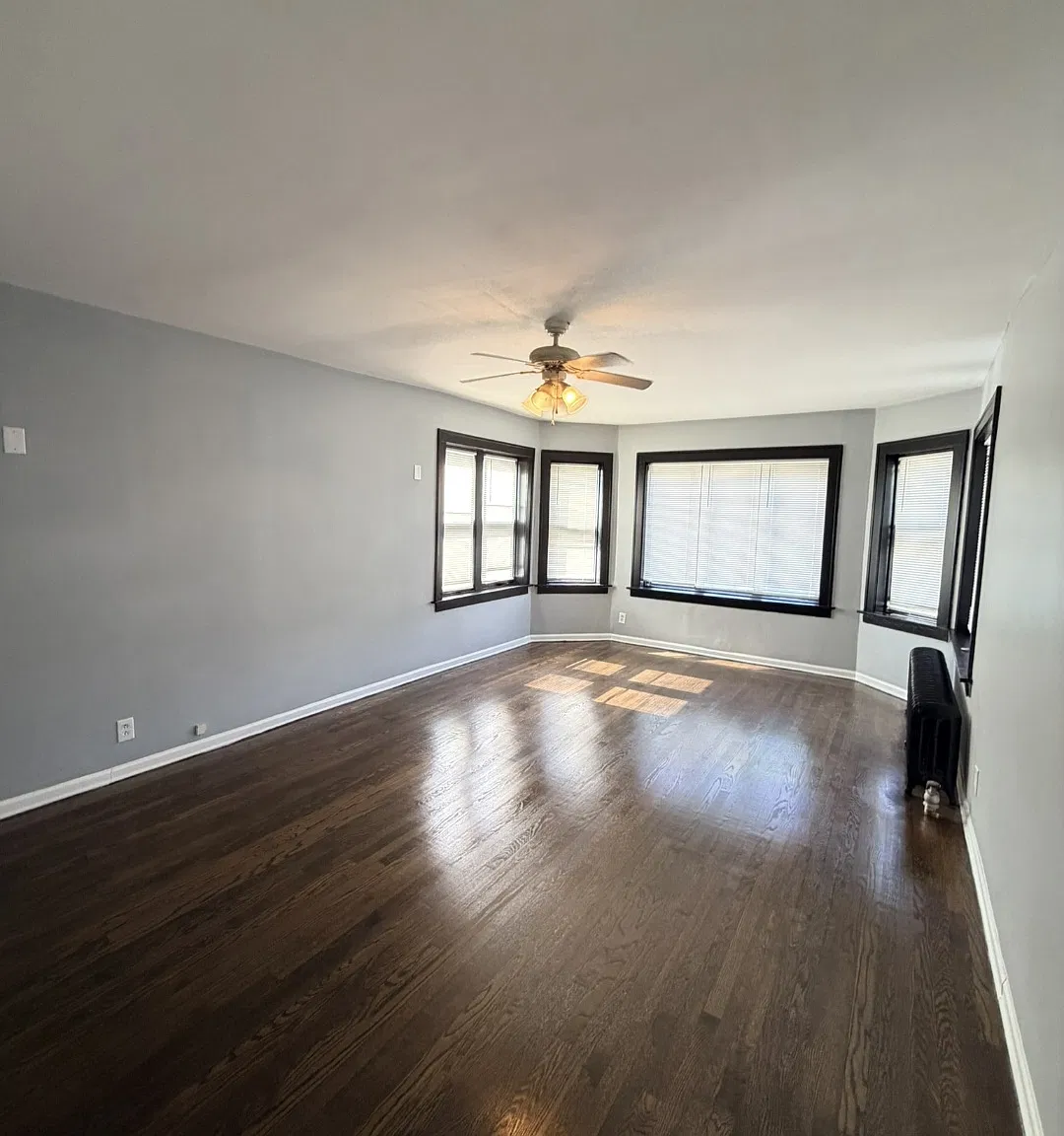 2 bed, $1,200 — Photo 3