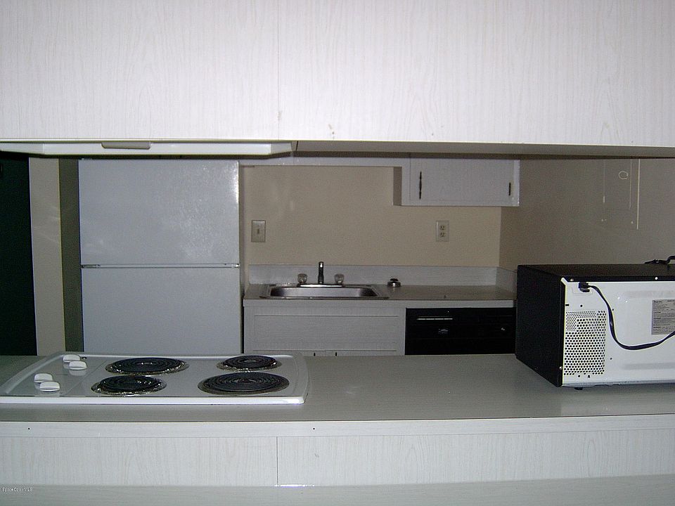 2nd image of 234 Bristol Ct #234