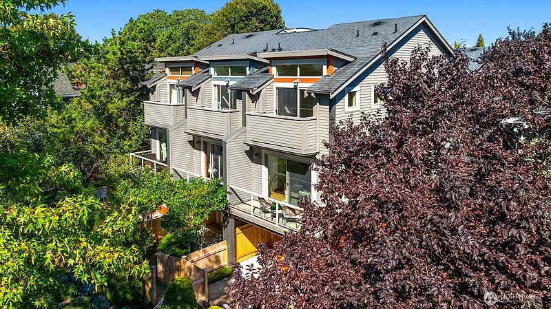 2nd image of 2340 44th Avenue SW #C