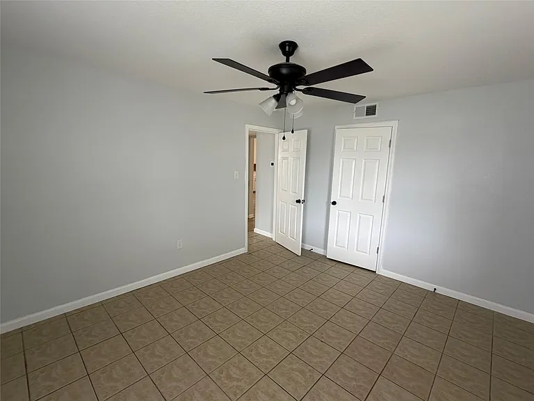 401 Branch St — Photo 13