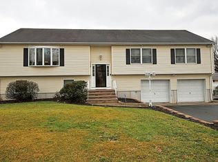 156 Vincent St, Wayne, NJ 07470