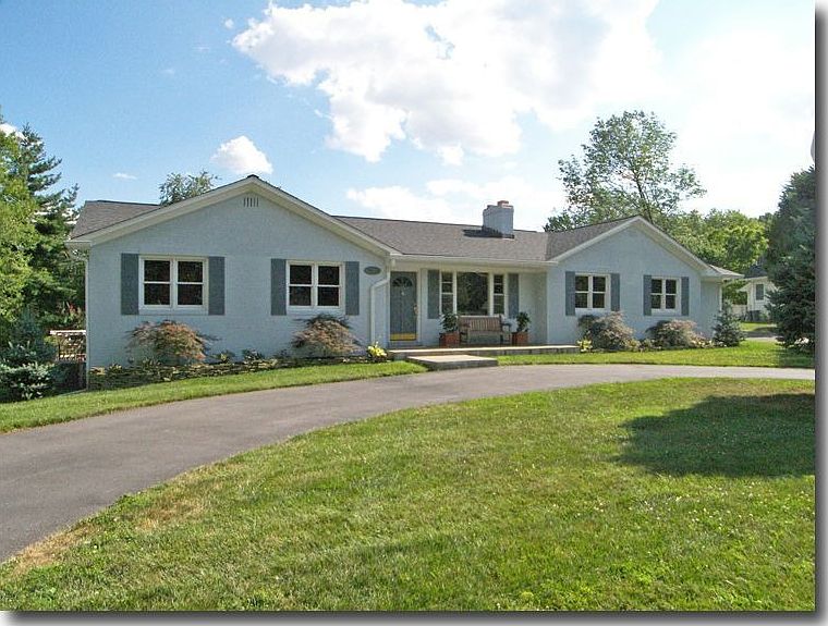 You should see this lit up at night!