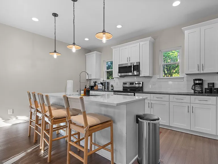 849 Cherokee Ave #10 — Photo 8