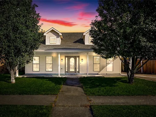 3000 Oak Dr, Violet, LA 70092