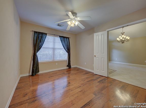 4th image of 2658 Concan St