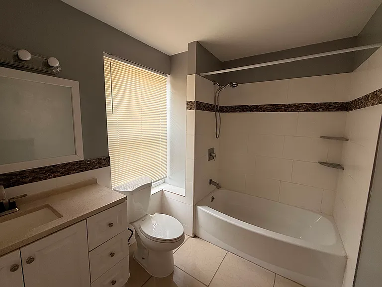 165 N 11th St #2 — Photo 21
