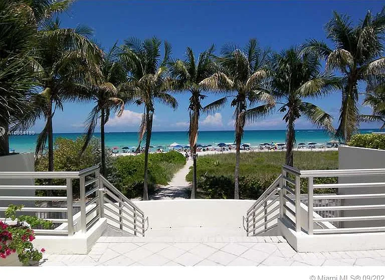 5161 Collins Ave #806 — Photo 35