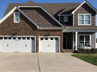 2404 Waterhaven Dr, Chattanooga, TN 37406