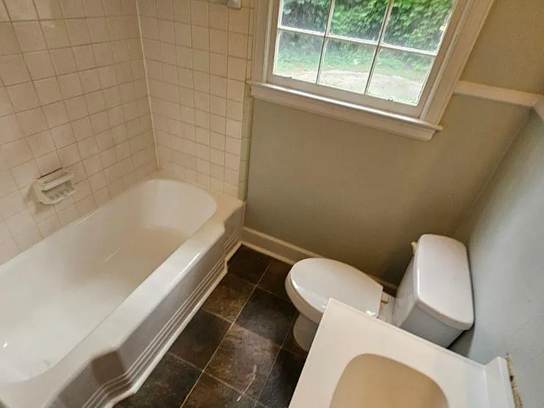 4312 Wentworth Dr — Photo 18