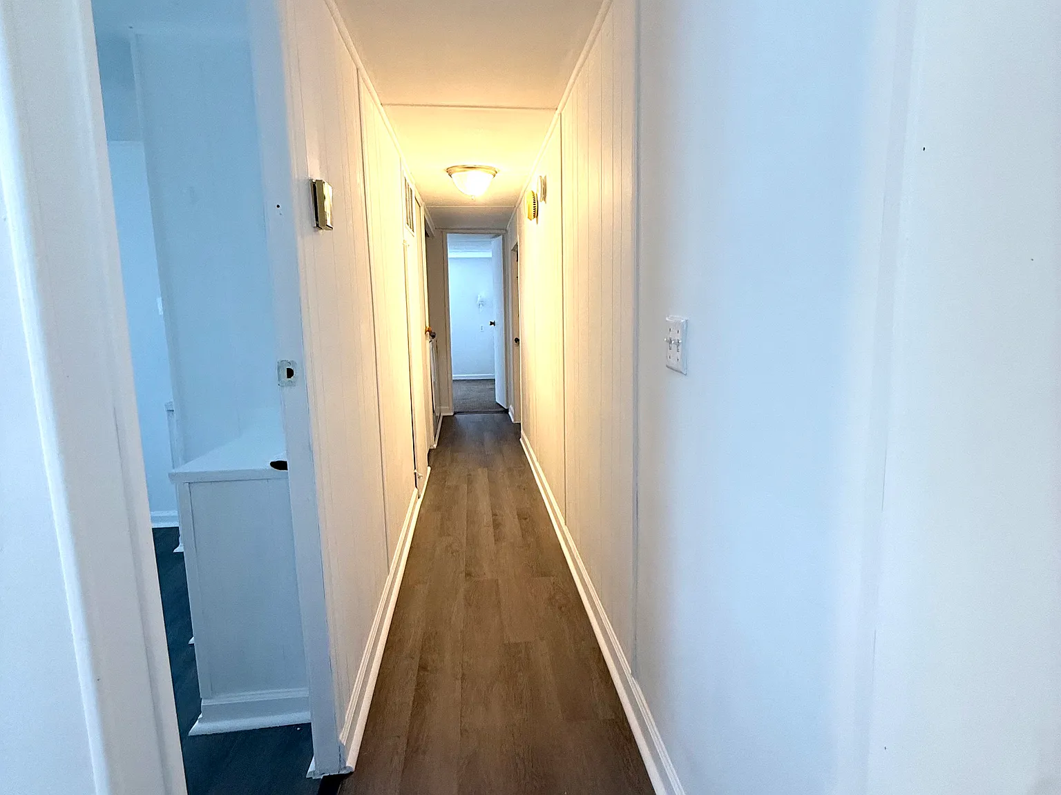 2 bed, 1000 sqft, $1,700 — Photo 2