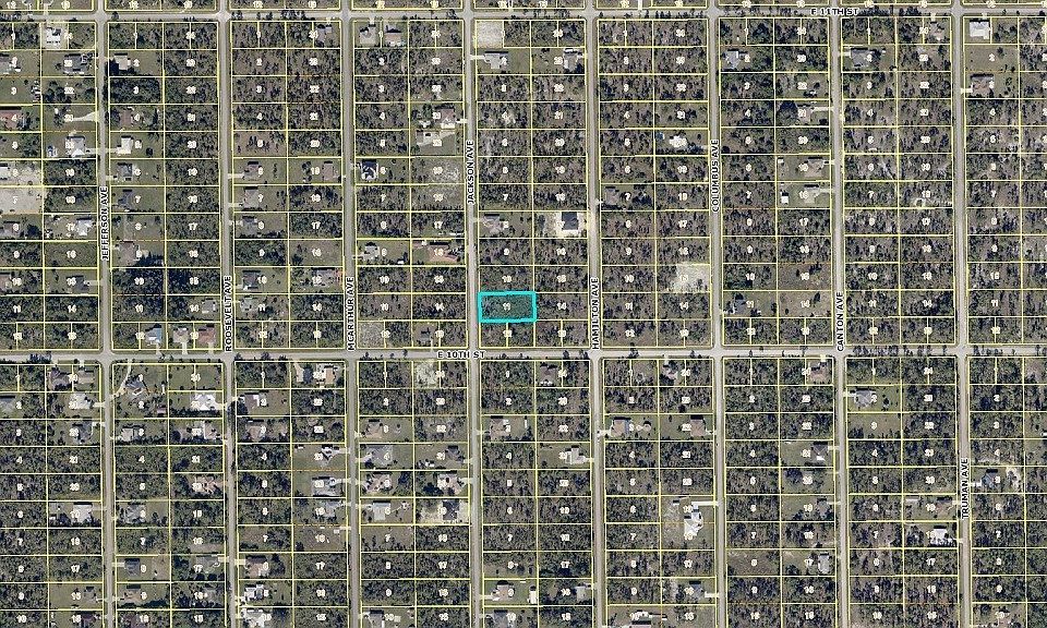 2nd image of 1002 Jackson Ave