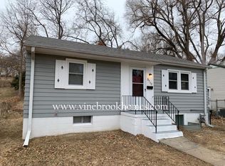 5712 N 35th St, Omaha, NE 68111