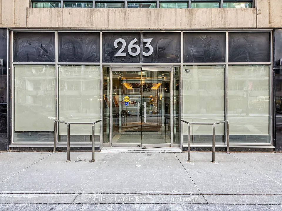 263 Wellington St W #601